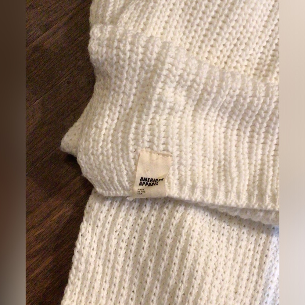 RARE American Apparel White Knit Scarf